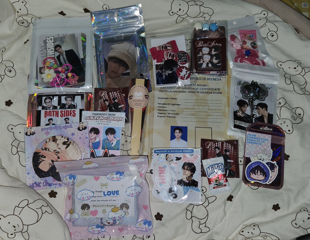 shiningkjh's tweet photo. fanmeetnya udah lebih dari sebulan yg lalu tapi krn kerja di luar kota, aku baru sempet bukain sekarang

thank you buat freebiesnya❤️

@jaeminstruly @jenojaemni
@me_you8 @littleccupcakes @kmdoyyii @Novitarani52 @enggalberes @jaeznest 
@njmjourney @naamerisa @nabearcat @jjaemmiinn https://t.co/2wjtXaxBTP