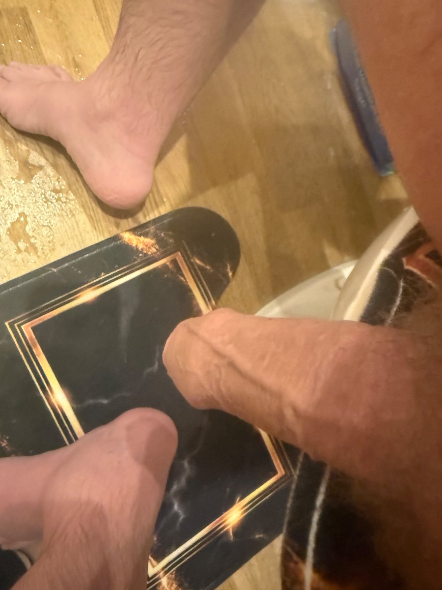 Devo20001L20's tweet photo. @rubysoftspot Ruby suck my cock babe xoxo 😘 https://t.co/Z6sMBcL05F