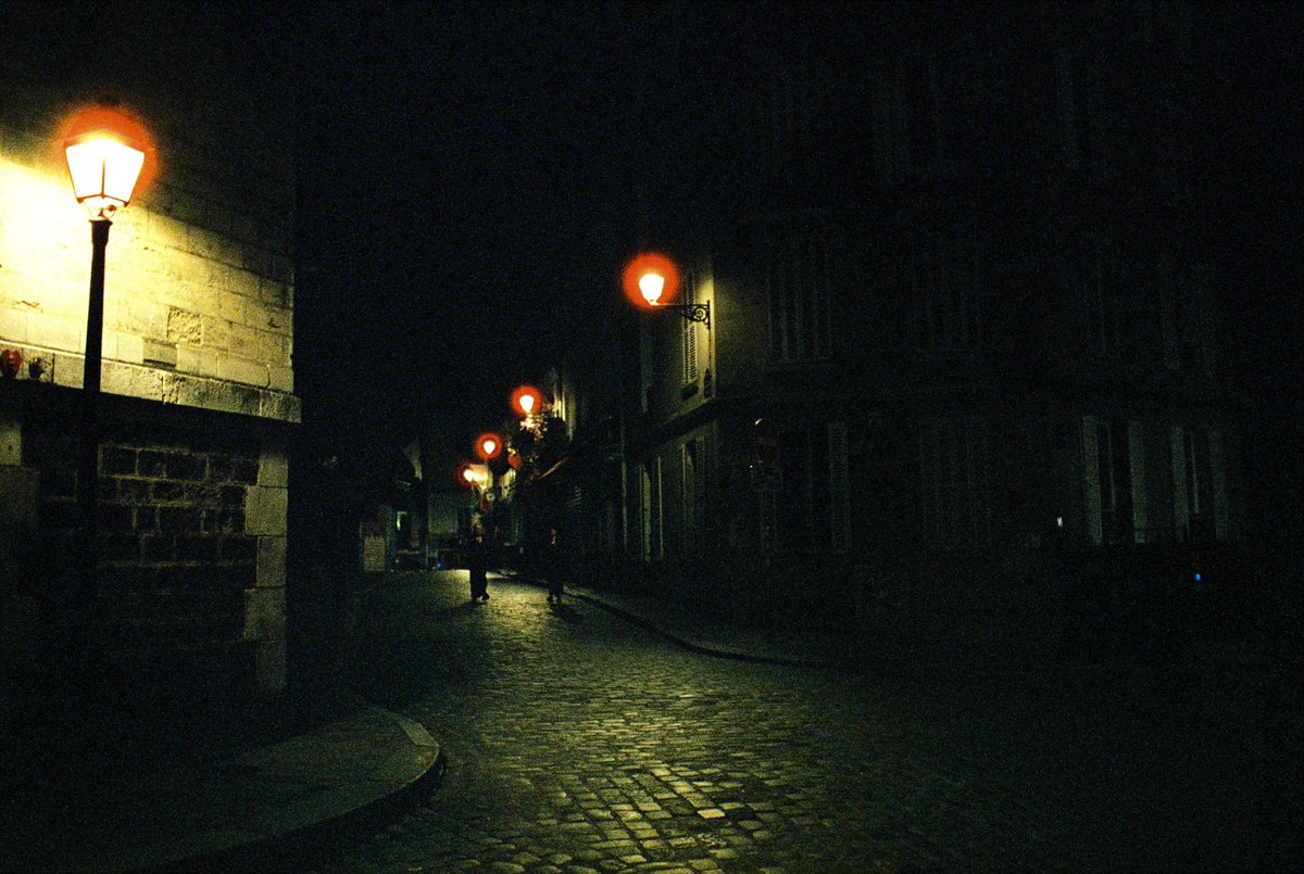 bartonovopolis's tweet photo. Paris on film https://t.co/31ZiVvileF