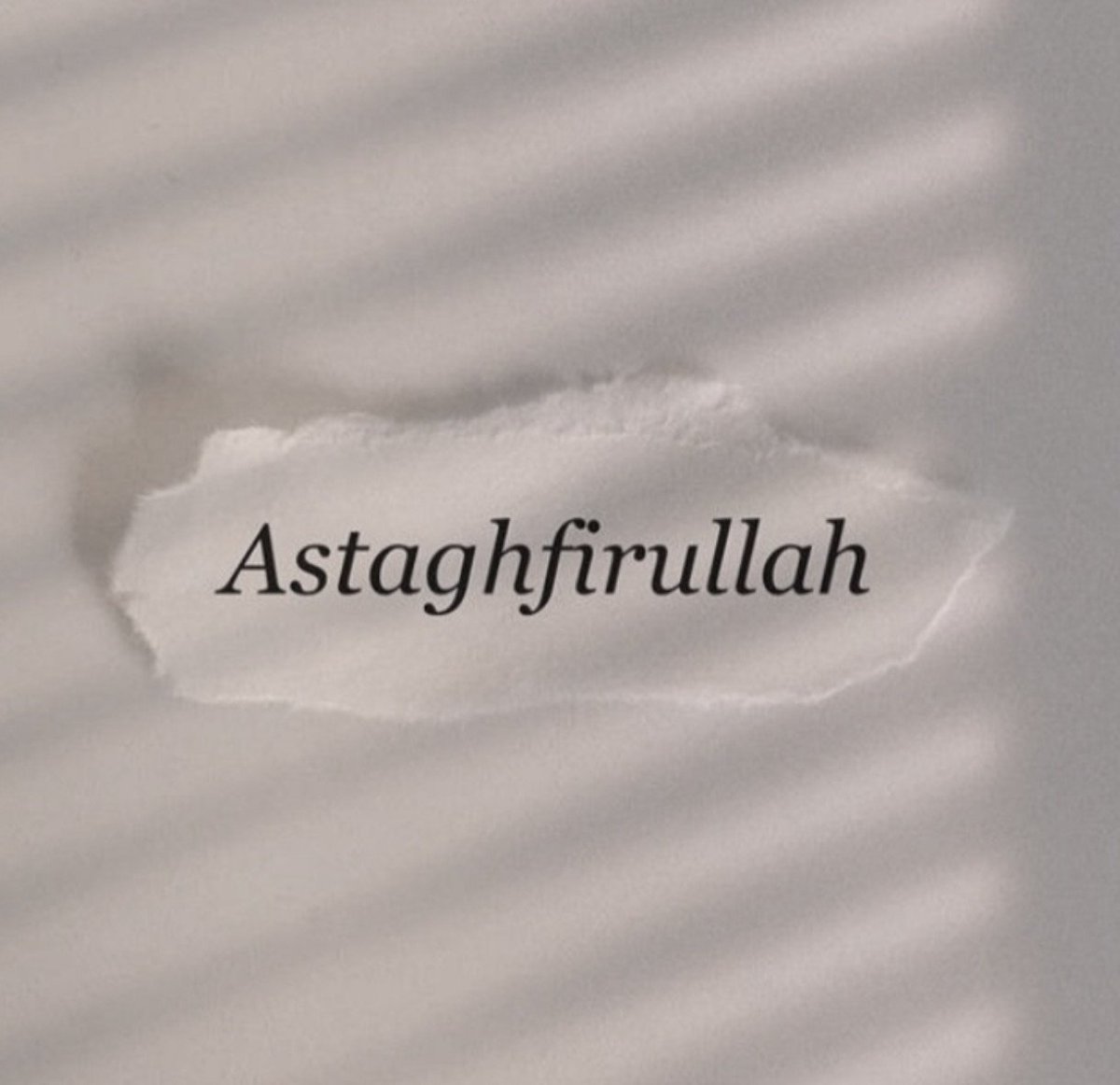 Aastagfar's tweet photo. "Say ◇.......Astaghfirullah......◇ for your past, Alhamdulillah for your present, and trust Allah for your future." https://t.co/SBRR2iOxJM