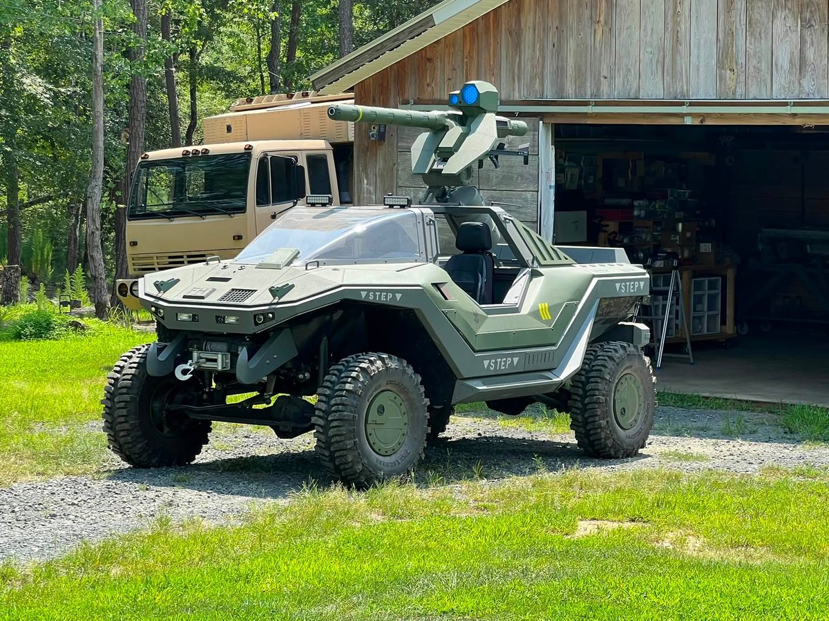 MAC_Arms's tweet photo. There's a guy on FB called "The Warthog Build" and he's made a working replica of the Warthog from Halo. What a cool freaking build! https://t.co/78FBbKNdXn