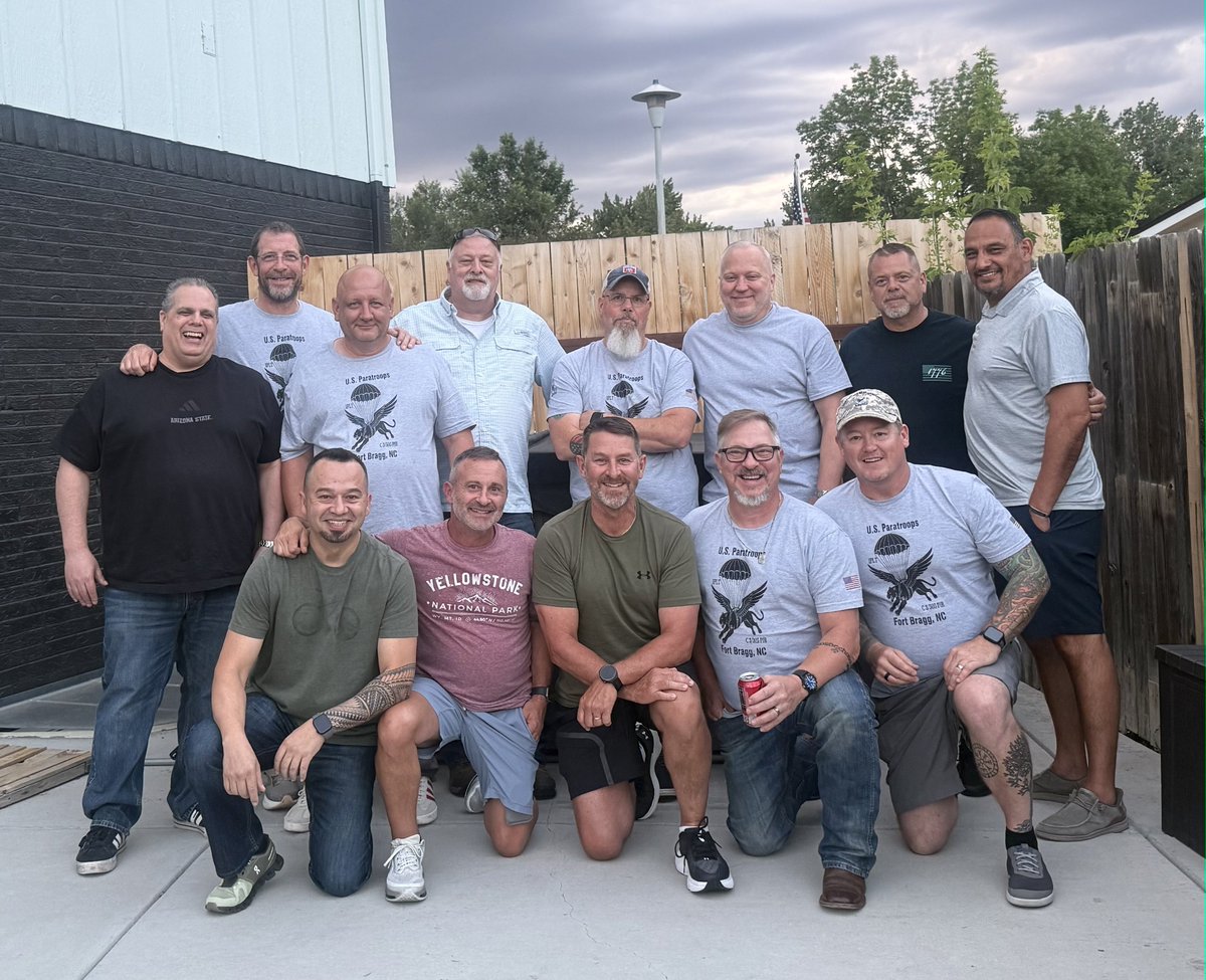 Wsprad82's tweet photo. Colorado reunion.  Brothers always. https://t.co/WPQQNKZ6d4