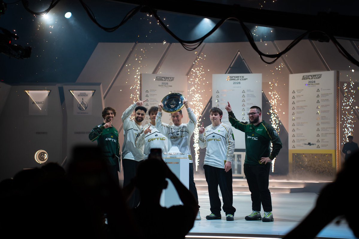 Spribs_'s tweet photo. Congrats to @OpTic on the b2b EWC championships 🏆 https://t.co/RqayW2wBtP