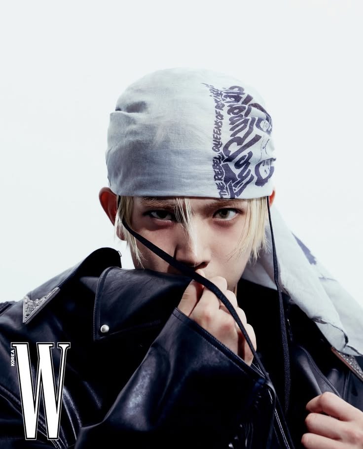cuddlyheeseung's tweet photo. evan in a bandana is my weakness and now we have a whole concept dedicated to it! https://t.co/RjSRW7IUhA