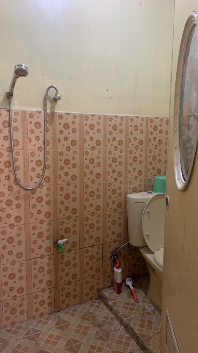 bitchacciph's tweet photo. [Info Kos Daerah Jatinangor]
READY KOS  JATINANGOR 5 MENIT KAMPUS UNPAD, ITB, IKOPIN. 
Dekat JATOS, GACOAN Harga Mulai 1jt aja
FASILITAS:
- Kos Bebas no lv 
- Tahunan
- kamar mandi dalam
- meja belajar
- lemari
- kasur
- Include wifi dan listrik. 
Info selanjutnya tanya2 aja https://t.co/GLP8yL7hTC