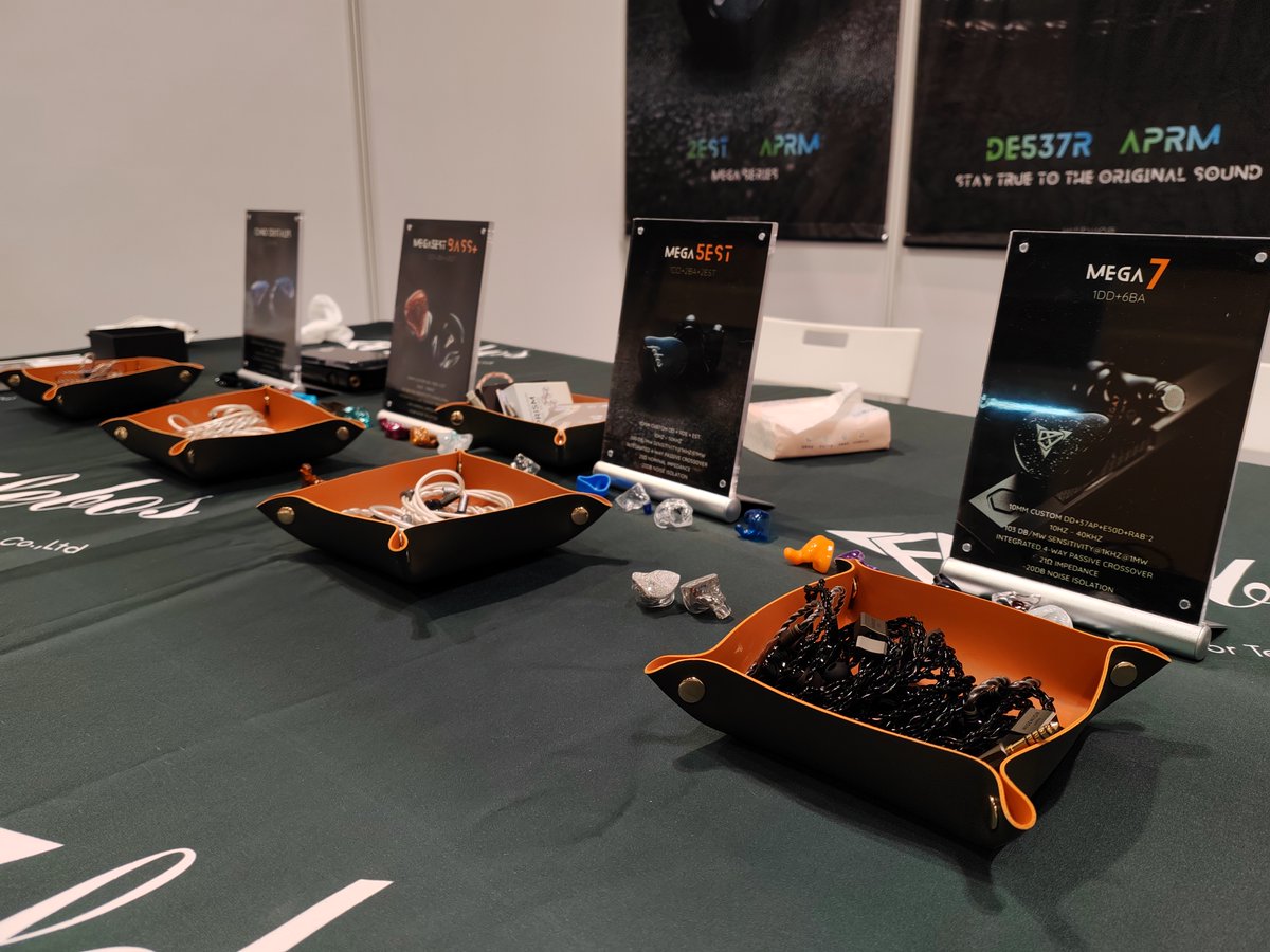 febosIEM's tweet photo. 3-Day Pleasant Journey in 2026 HK AV SHOW
We thank you for visiting and sharing with us your sound feedback on #Mega5EST #Mega7 and the X-prototype etc.
See you soon at the SHENZHEN SIAS show👋 https://t.co/Gqi5JjIslI