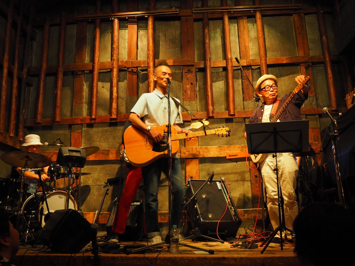 majus_t's tweet photo. 雲州堂でのOSAKA TENDER WEEKENDERS、本当に素晴らしいライブでした✨️しばらく大阪遠征はないかもと綿内さんおっしゃってましたが、またの再演を 楽しみにしてます❗ https://t.co/2NvoIcbDI6