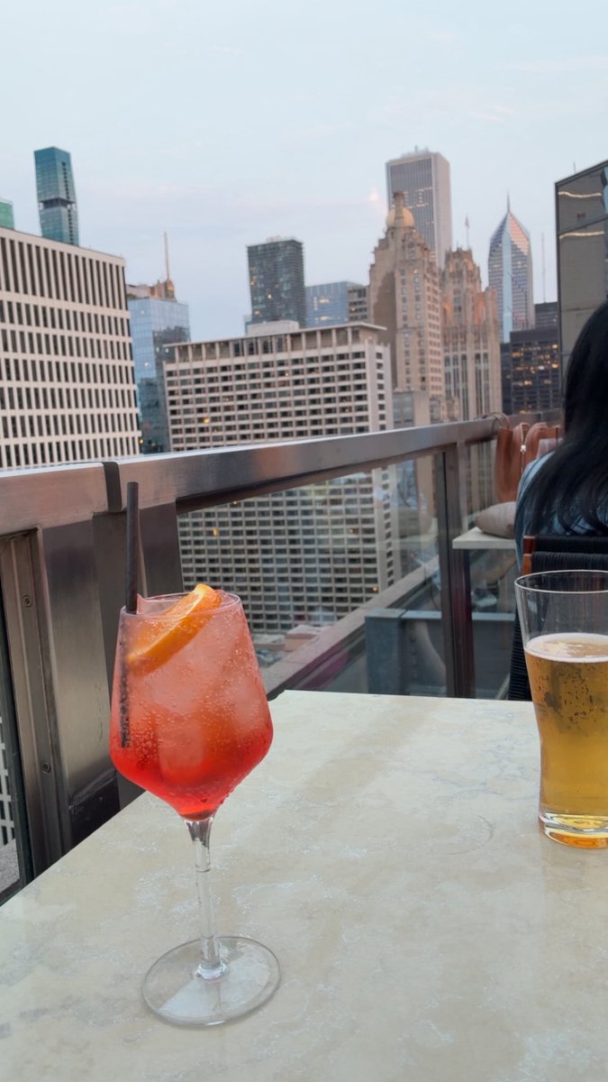 sam9qcu's tweet photo. They’re calling it the summer of Apreol in Chicago https://t.co/90Ps62rqdP