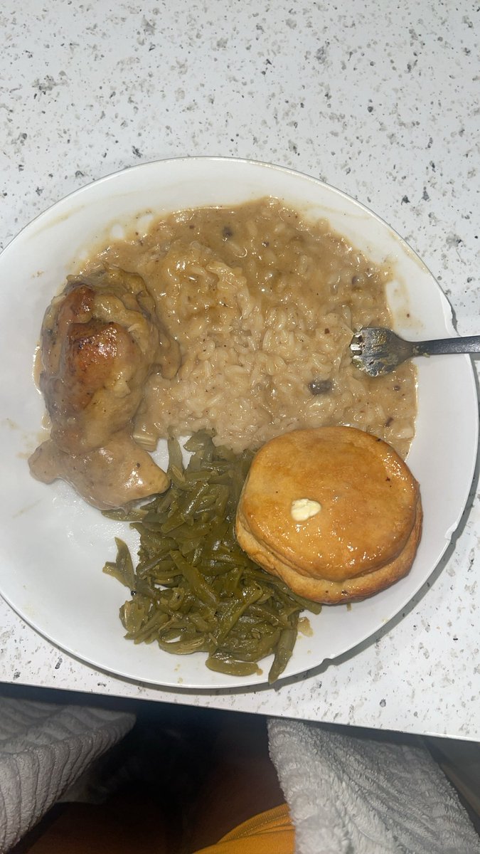 rayyysreign's tweet photo. Craving smothered food😮‍💨 https://t.co/h1PG1fA8jU