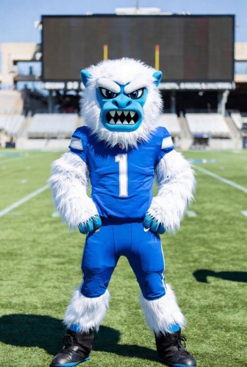 DarrenHard38111's tweet photo. After a conversation with @SaltLakeYetis I’m blessed to receive a offer from Salt Lake Yeti   @coachsolovi @WestPanthersDC https://t.co/GhToGDrNYY