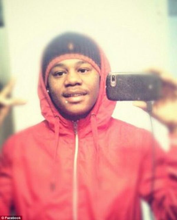 underdejahvu's tweet photo. deandre joshua
- body was found dead with a gunshot to his head and car was torched hours after the grand jury announced that they wouldn’t press charged against the pigs who murdered michael brown
- 60 bullet casings were found nearby https://t.co/Vbo7UO18uq