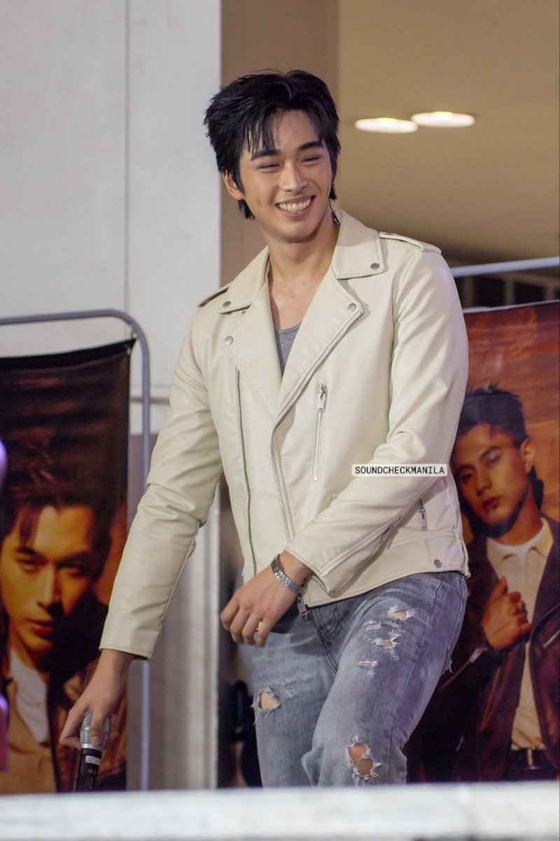 SoundCheckMNL's tweet photo. We so love his smile! Candid moments with #BGYO @bgyo_ph @BGYO_Gelo at the Southmall leg of their mall tour  #BGYO_OnDemandEP  @starmagicphils @StarMusicPH 🎵 https://t.co/7BEi71ycXO