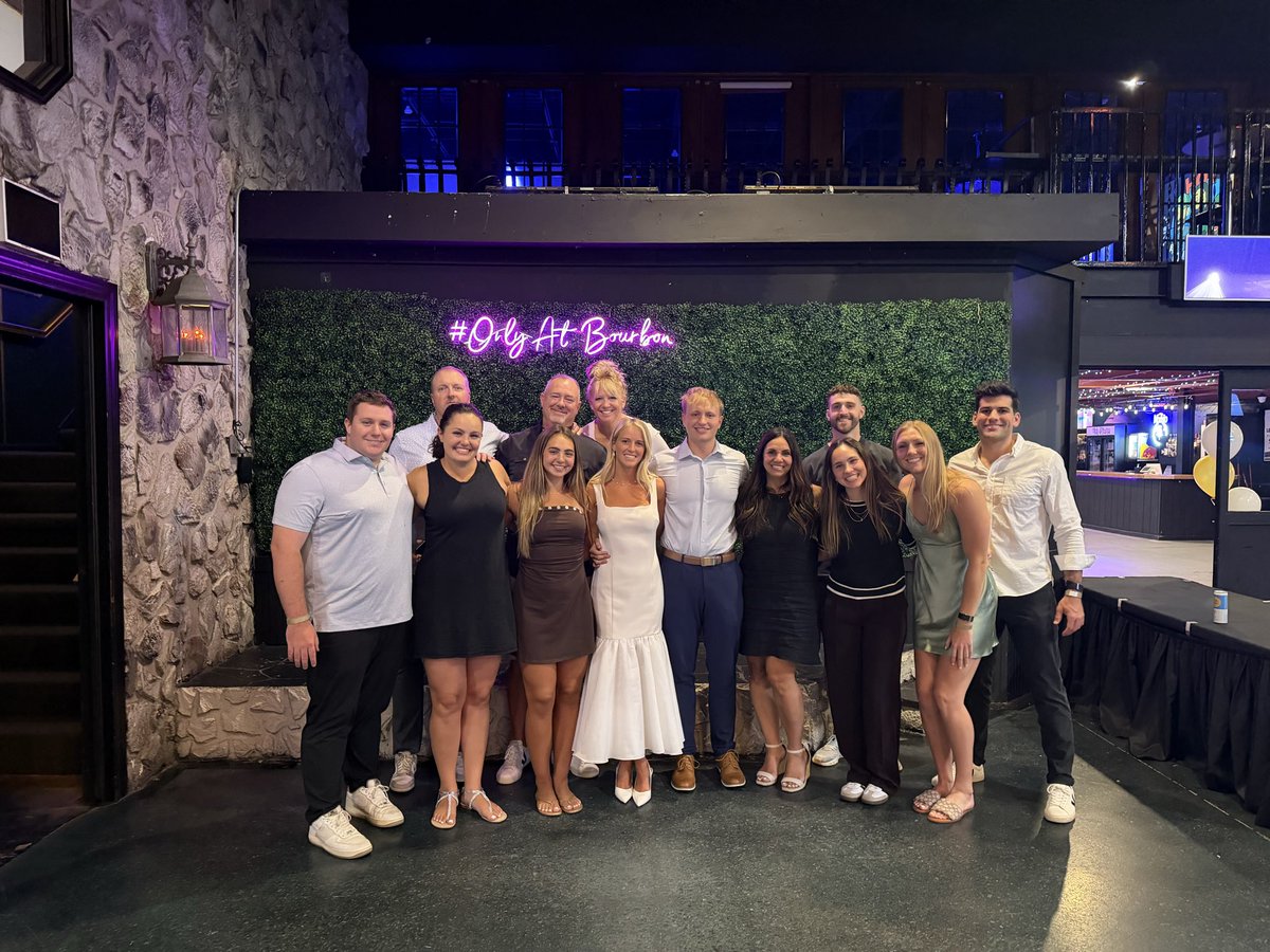 shellsAffolter's tweet photo. Congrats Trey &amp; Maggie Affolter 😍 https://t.co/NSHddCV7UZ