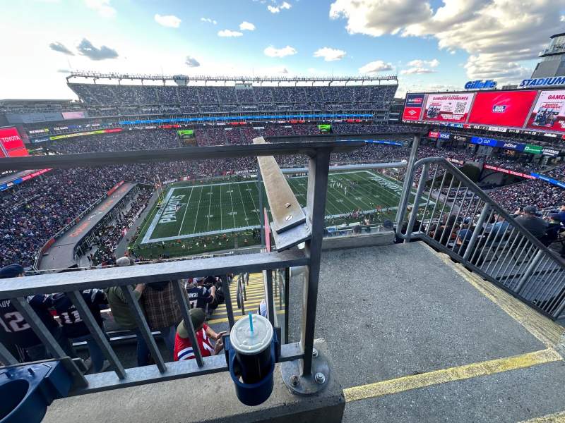 ItsAllOurTurf's tweet photo. @Cusefriars @shakirbeer716 @NFL_DovKleiman https://t.co/09t2Tsjpo3