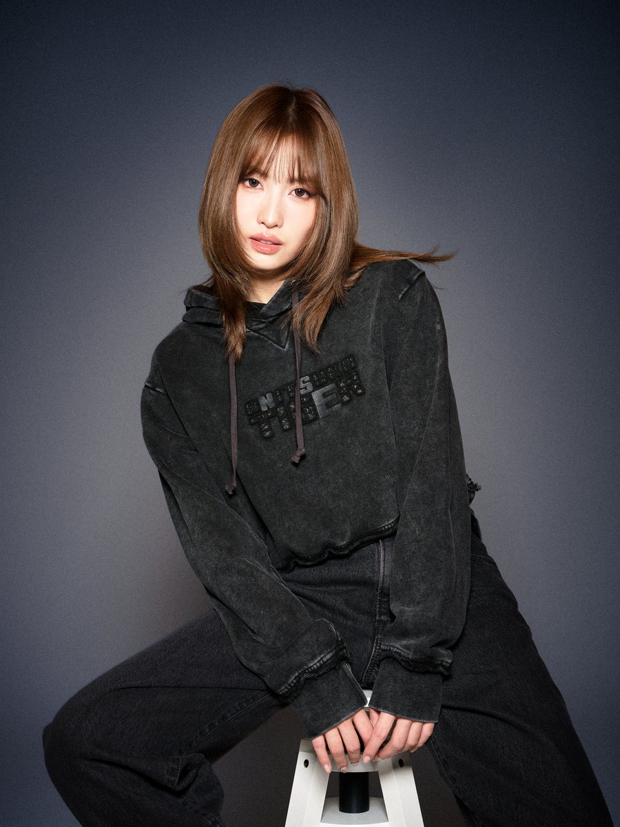 OnitsukaTiger's tweet photo. Brand ambassador MOMO wears DENIVITA collection.
#DENIVITA
#MOMO
#OnitsukaTiger https://t.co/4qZA64DZxV