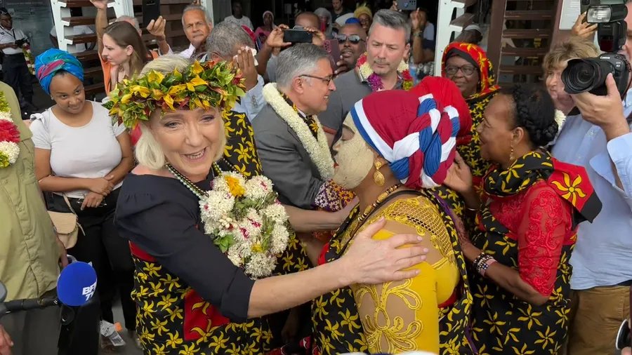 IV3KXI's tweet photo. @JMMartini20 @kotenok33000 Mayotte c'est en France. https://t.co/ZBW2orOD8j