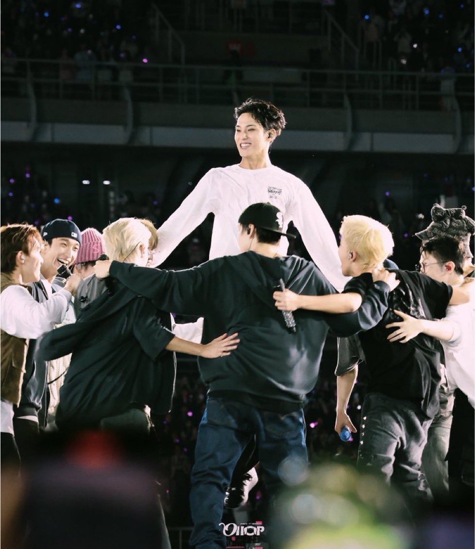 pinksquixote's tweet photo. the pillar of svt being the last to get discharged in 2028.. we’ll wait for u mingyu 😿 https://t.co/s2AYov0rpI