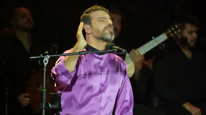 yenisafak's tweet photo. Sami Yusuf'un dünya genelinde geniş kitlelere ulaşan Hasbi Rabbi eserinin yeni versiyonu, ilk kez 23-24 Eylül’de Ankara'da dinleyicilerle buluşacak.

🔗 https://t.co/59D2q0k8dQ https://t.co/ceXuhCGFQP