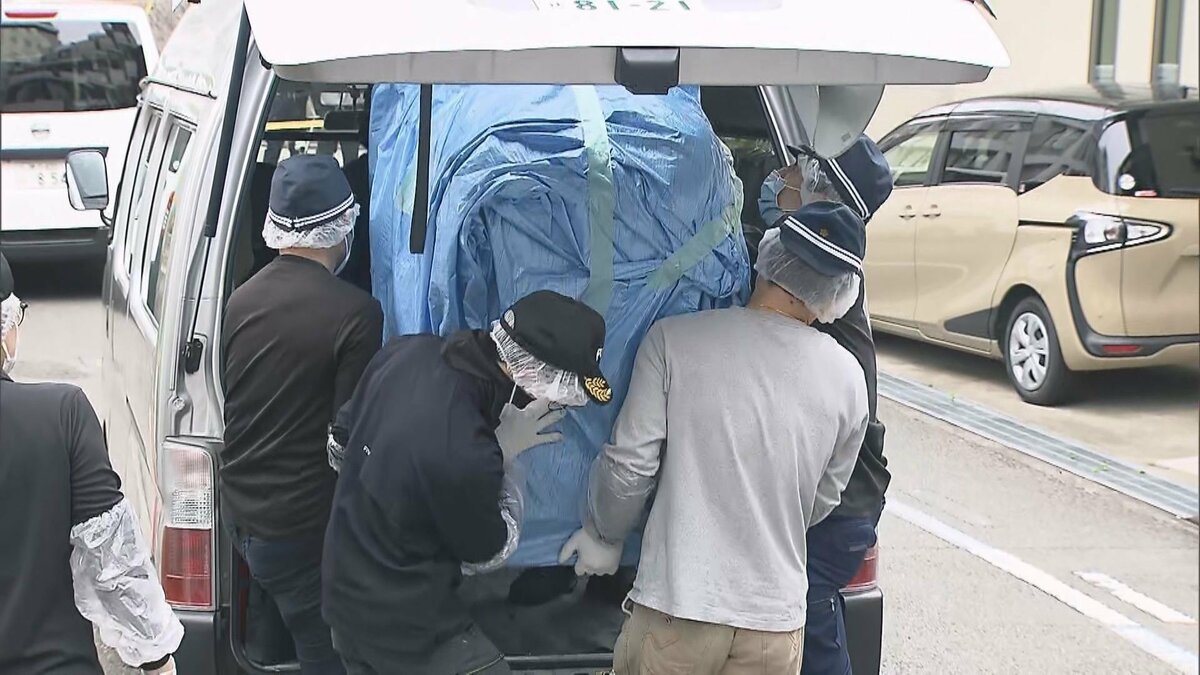 livedoornews's tweet photo. 【逮捕】冷蔵庫の切断遺体、口にタオルなどを詰め込むなどして窒息させ殺害か 元妻は黙秘
https://t.co/a4QWThxZcQ

元妻はすでに死体損壊・遺棄罪で起訴されていて、2011年12月ごろ神戸市のマンションで元夫の遺体を切断し、冷凍庫に入れて隠して遺棄したとされる。 https://t.co/YAcJE71Hht