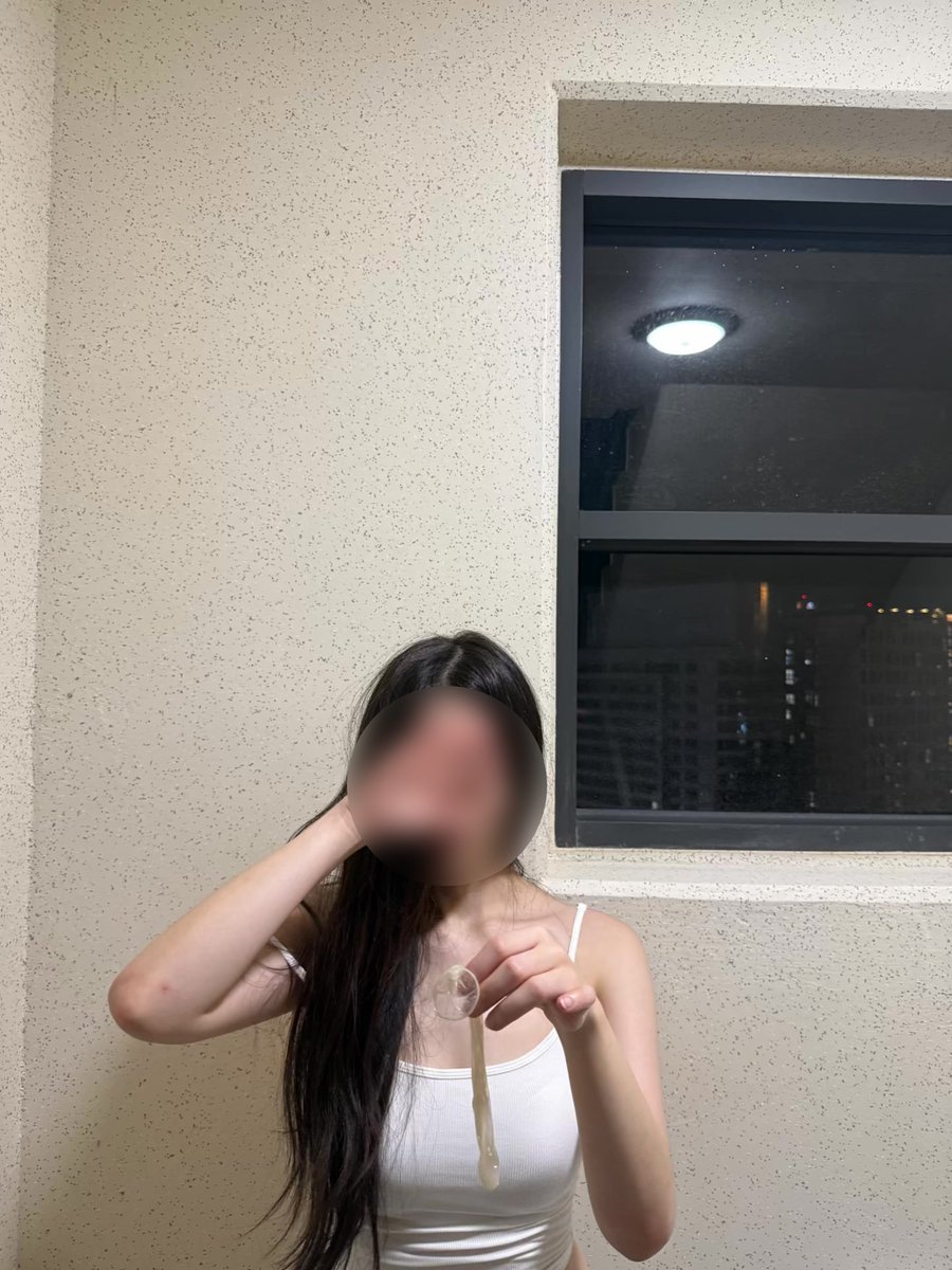 netozeny's tweet photo. 비상구 계단에서 비주얼 좋은 초대남한테 넘어가서
무료봉사 조지는 여친

제니 4K 풀영상은 아래 링크⬇️⬇️
https://t.co/Dw2u5Z5AYS

#초대남 #초대녀 #마사지 #커컬드 #네토 #네토리 #갱뱅 #쓰리썸 #포썸 #입싸 #얼싸 #딥스롯 #펠라 #스릴 #야노 #야외노��� #흑인 #bbc #가슴 #커플만남 #부커만남 #부부만남 #스와핑 #배달 #배달노출 #네토 #ntr #asian
#korean #koreangirl #asiangirl #cuckold #porn #chudai #sex #threesome #gangbang