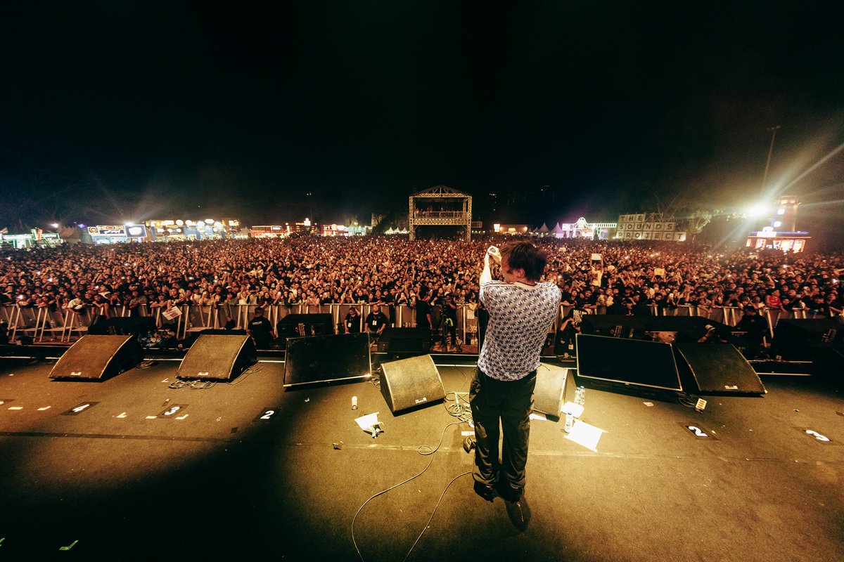 NeckDeepUK's tweet photo. Thank you Indonesia. We love your beautiful country and we love how loved you make us feel. We can’t wait to come back 🇮🇩 https://t.co/c5IqI650mk