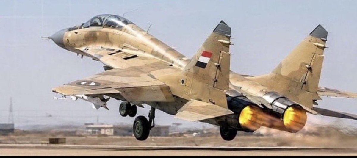 Adeeb_AlOthali's tweet photo. ماتسمى #الشرعية قالت معها ��يران حربي وقد سبق قصفت به #مطار_صنعاء
طيب فين اختفى الطيران الآن ليش ماترد على #الحوثي على الي سواه بعناصرها في #المخاء و #مأرب

#اليمن https://t.co/LwERgn0t64