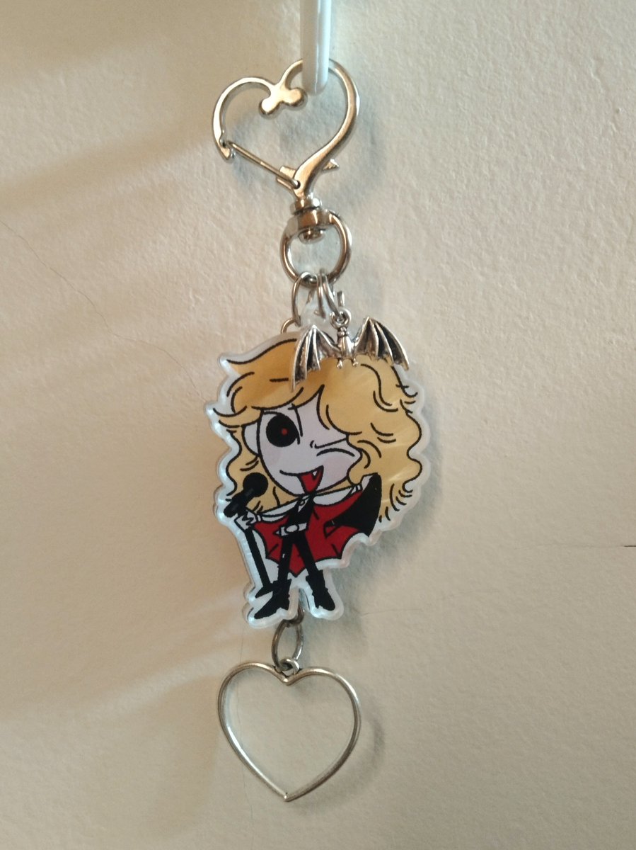 dari_wawa's tweet photo. Preview Iwtv/vampire chronicles keychains buat comifuro 23!!!🦇⭐

Setelah mempertimbangkan keterbatasan waktu produksi, yang ini engga buka PO 😔 tunggu aja hari-H OTS nanti... https://t.co/SOpmQXqZUp