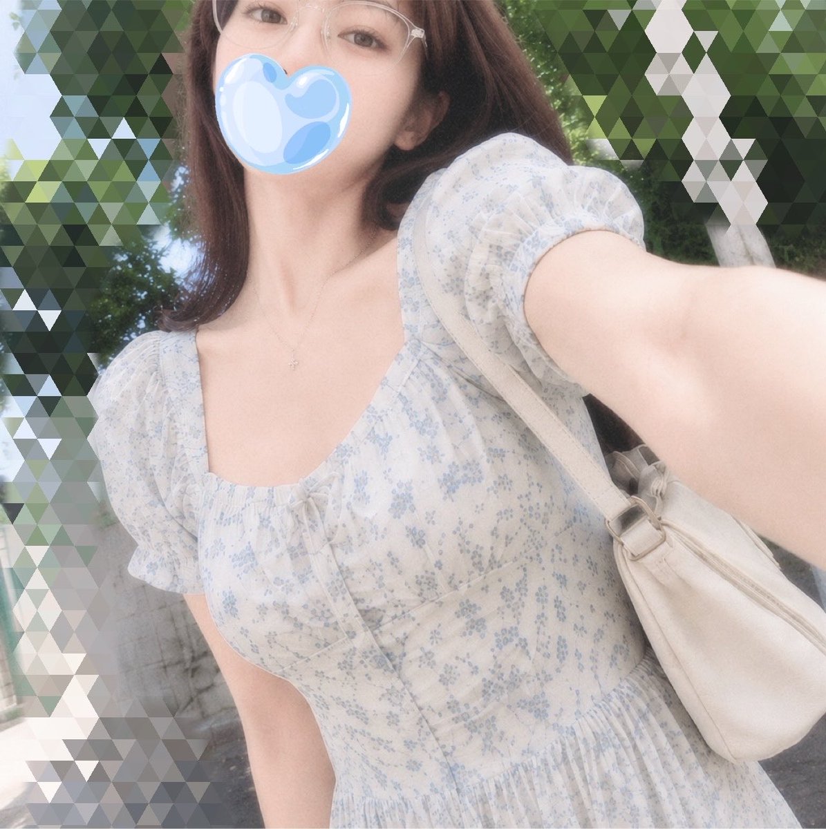 nene_ppppp's tweet photo. リクエストもらってた
メガネ🥸

いつもバッグに入れてるから
撮ってみたよん🩵

期待外れだったかな😣💦
ごめんね https://t.co/yoiLYGz2Ji