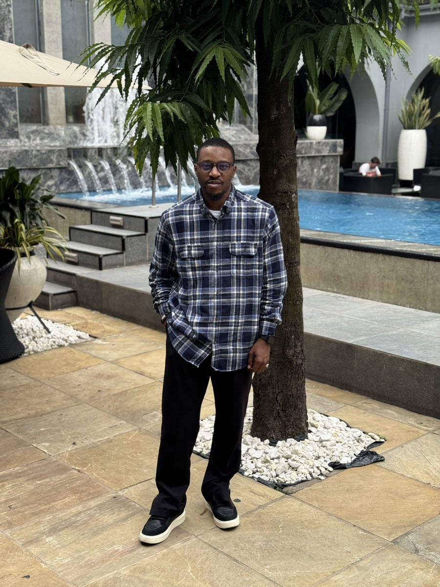 adewaleofafrica's tweet photo. Let me use this opportunity to reintroduce myself to this street.

I’m Adewale, a Digital Marketing Strategist/Expert.

If you need your business/product out there or seen by people, I’m the right person you should be talking to.

Let’s do business together 🤝 https://t.co/DvgyZcrz4K