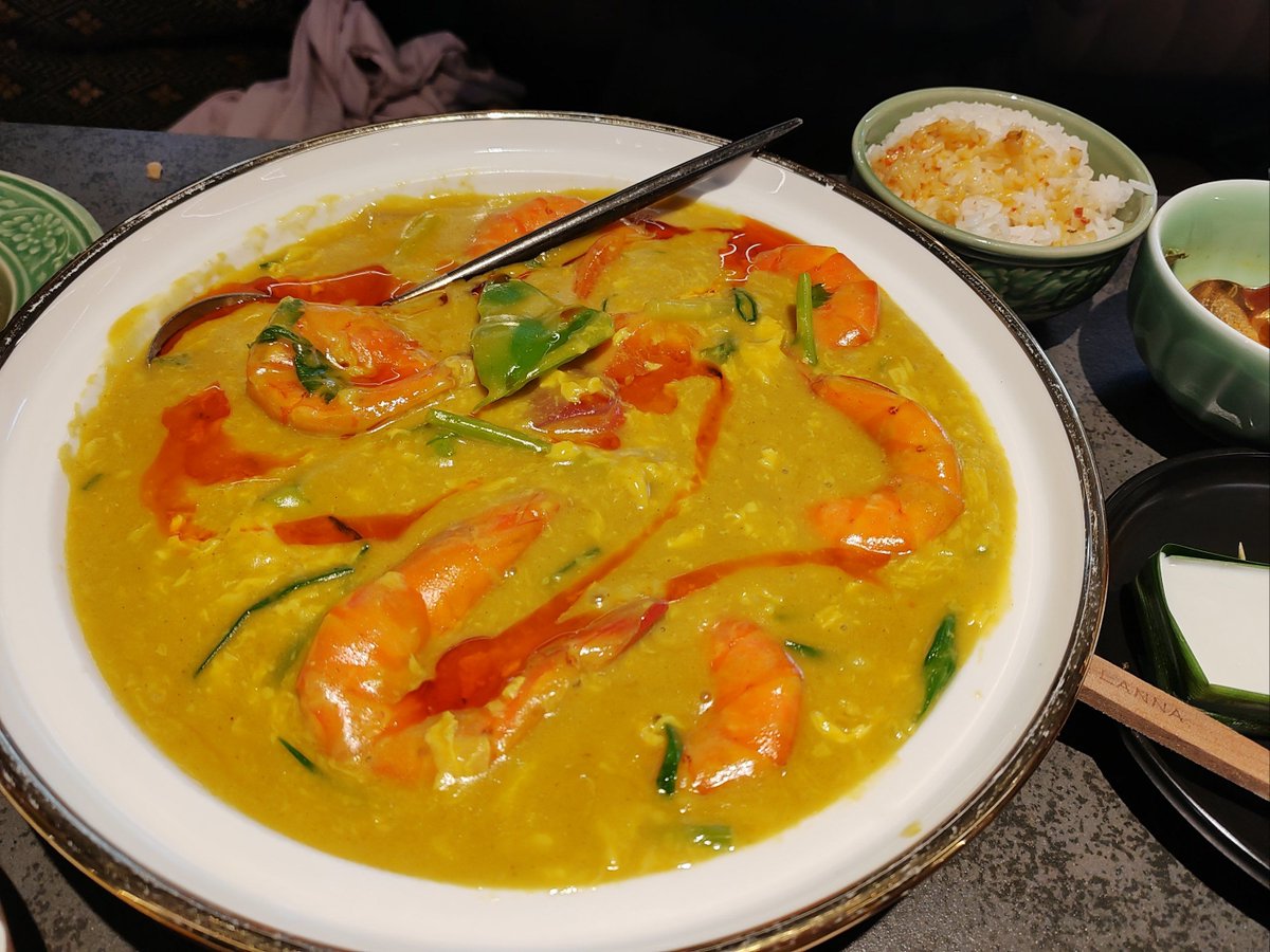 SeeAonna's tweet photo. Craving bold flavors Try our spicy Thai green curry tonight—creamy coconut milk, fresh basil, and fiery chilies make every bite a trip to Bangkok! https://t.co/aflZNenQX3