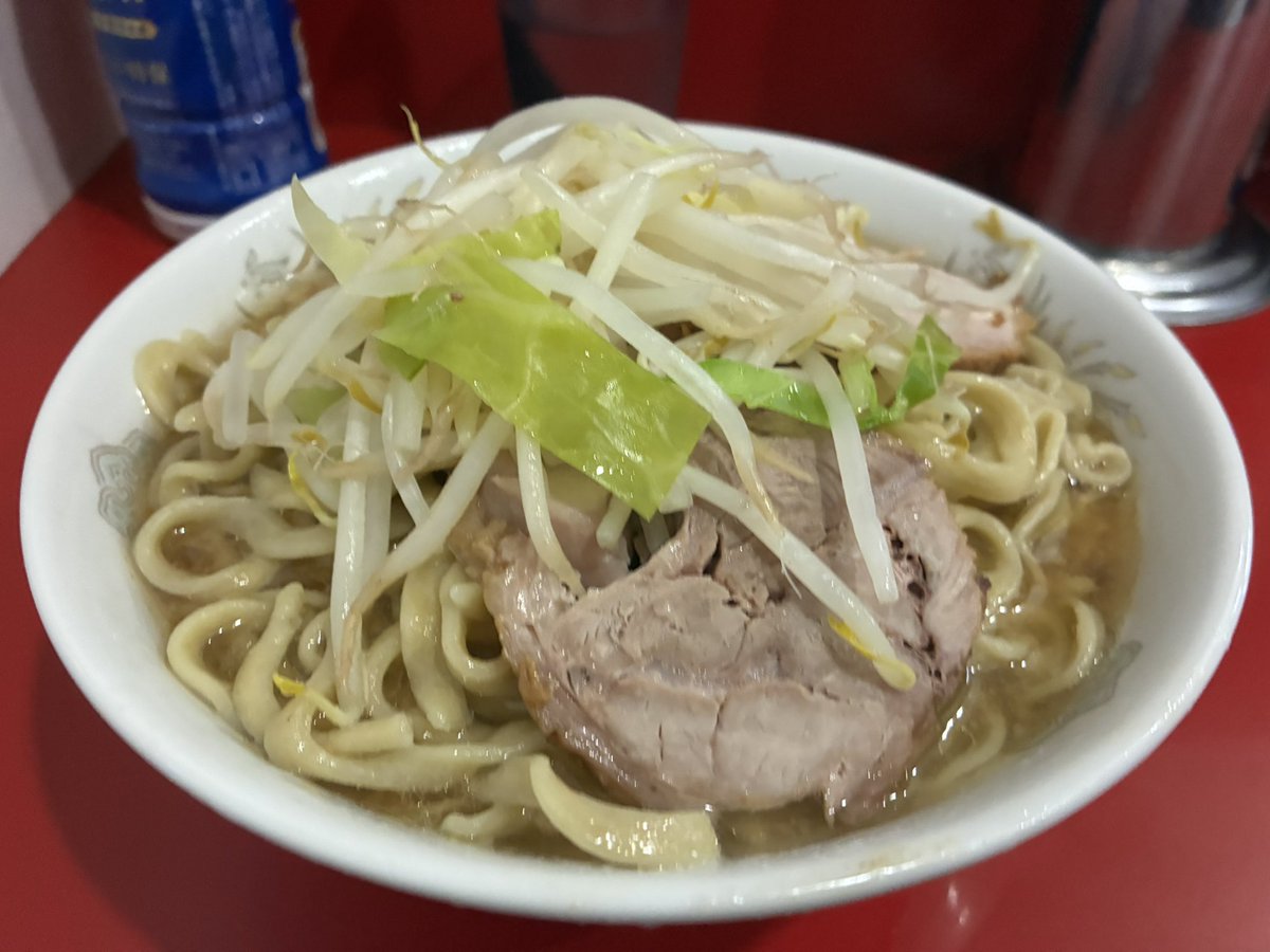 yumajpn's tweet photo. 生田二郎の冷やしも食べたいなってことで来てみたら売り切れてて涙

今日はニンニク入れず。これもまた良い。 https://t.co/GZFinjXr4a