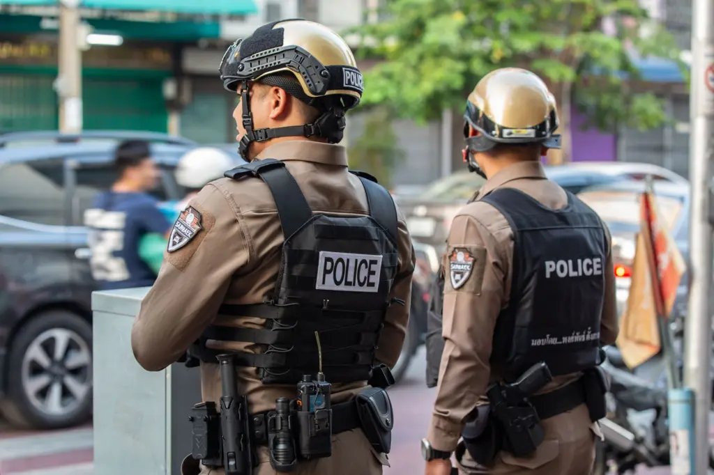 BertPrimo52970's tweet photo. Second Thailand shooting in days as former MP opens fire at government building https://t.co/o94RsiHslG