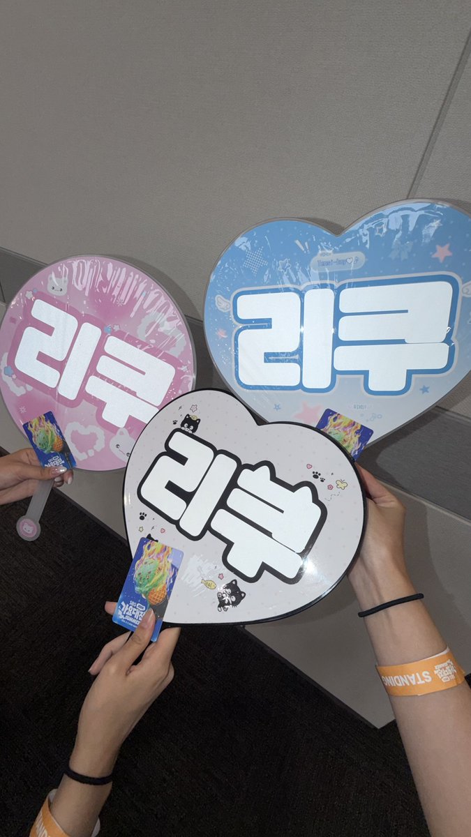 kukkuur's tweet photo. 그만합시다 https://t.co/H4zISEjLqr