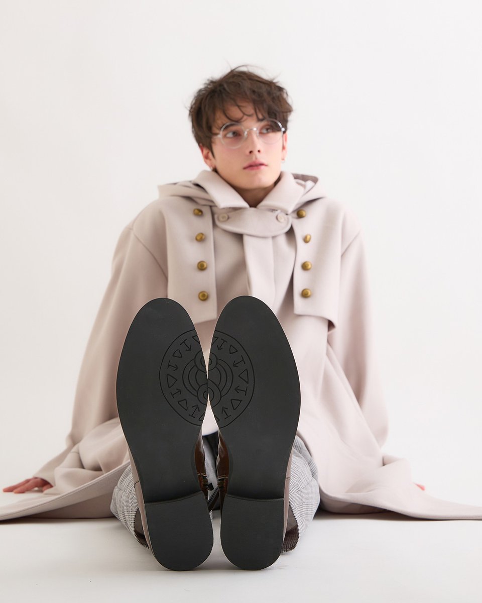 SuperGroupiesUS's tweet photo. Official coat inspired by Qifrey and boots inspired by Sylph Shoes

Pre-orders open until Aug. 23, 8PM Pacific