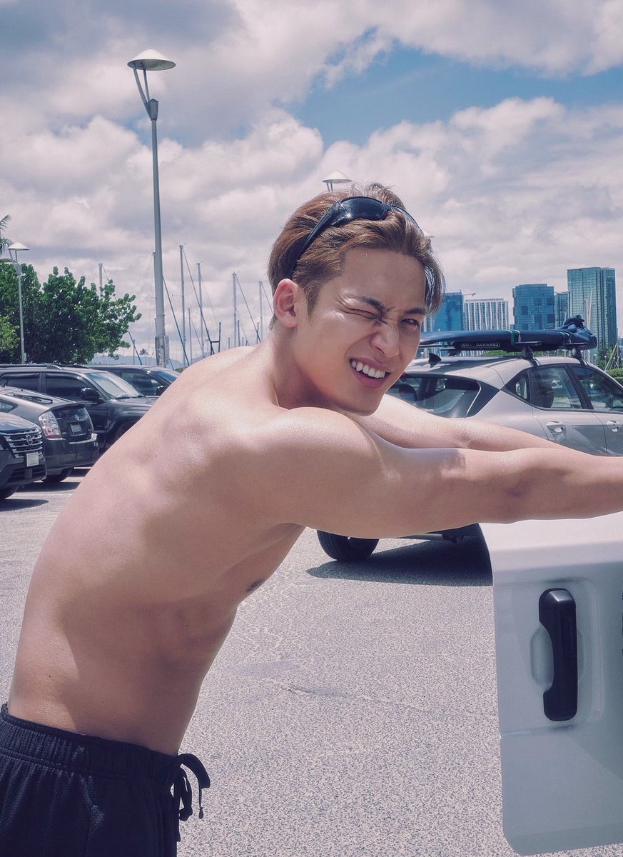 min9u_k_'s tweet photo. — SUMMER. 😎 https://t.co/33NQO5HtZu