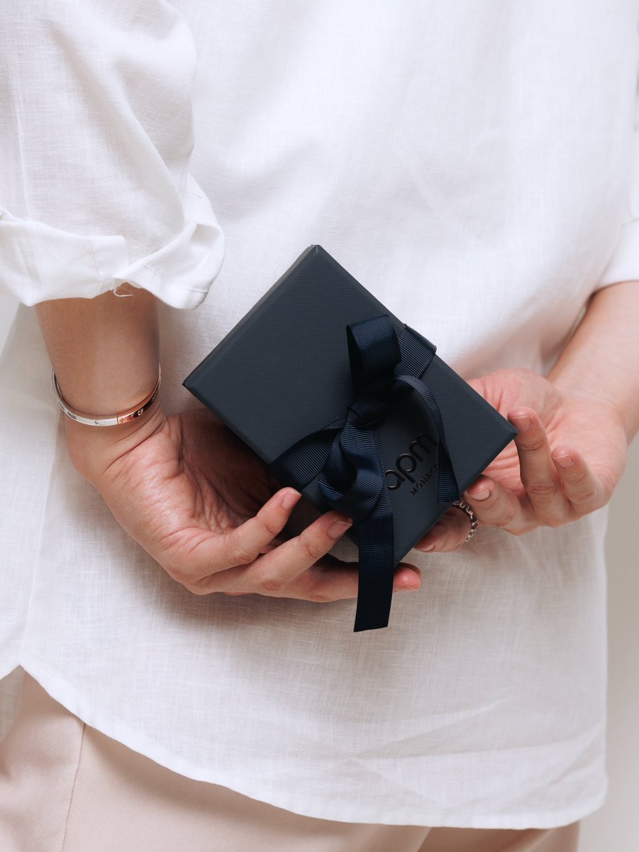 doublepjourney_'s tweet photo. Celebrate Mom with a piece as timeless @apmmonaco

📸 IG : @ppnaravit

🔗 https://t.co/NTqdxucxBp

#APMmonaco #APMmonacoTH
#ppnaravit https://t.co/ItE82gslpg