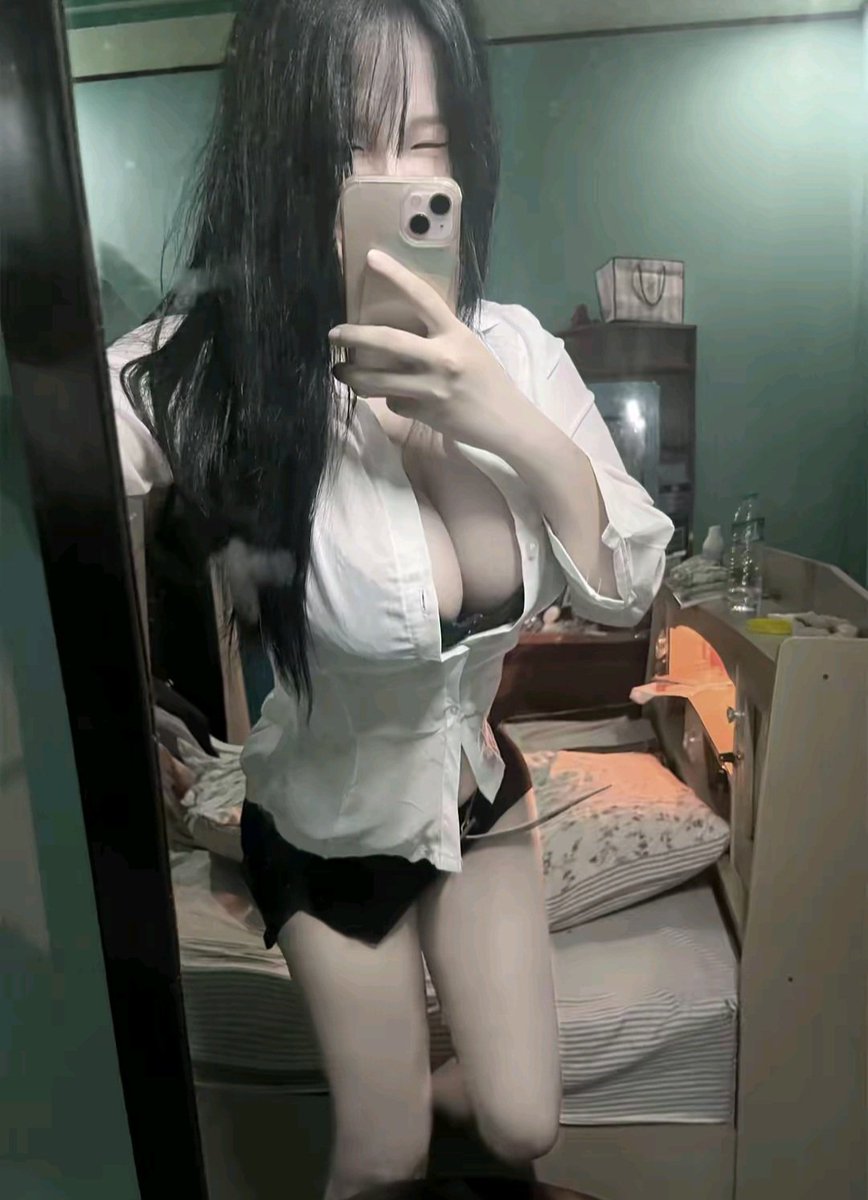 Caramelya5's tweet photo. ข้างนอกสดใส ข้างในใคจะรู้วว😝💦 #เงี่ยนหีน้ำแฉะ https://t.co/nf1F0oTfGI