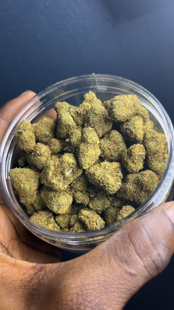 420culture_0's tweet photo. Dm for fresh exotic strain 

Second frame is available for delivery 📦 https://t.co/kv6tHBYwTi