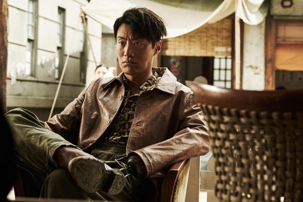 heejoonstar's tweet photo. one actor, four favorite roles https://t.co/8ymjkzUegB