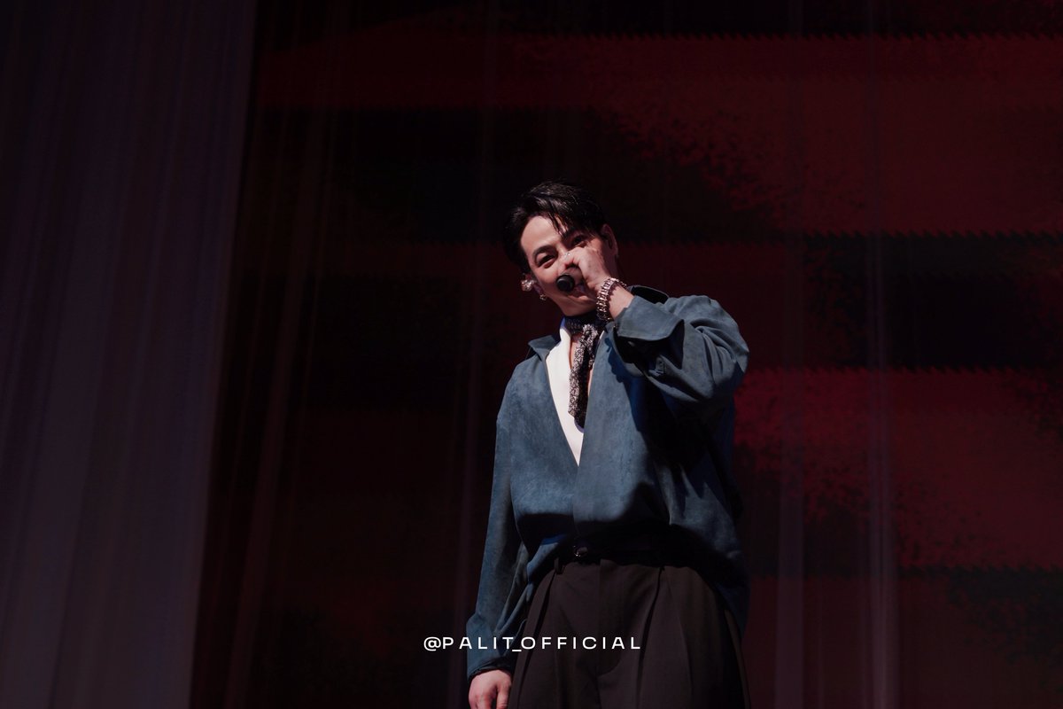 Palit_Official's tweet photo. 🦋 ยังมิจบ ขออยู่สยามก่อนนะ #Peck_IGYFanmeet
#เป๊กผลิตโชค #PeckPalitchoke https://t.co/wqXelALiVn