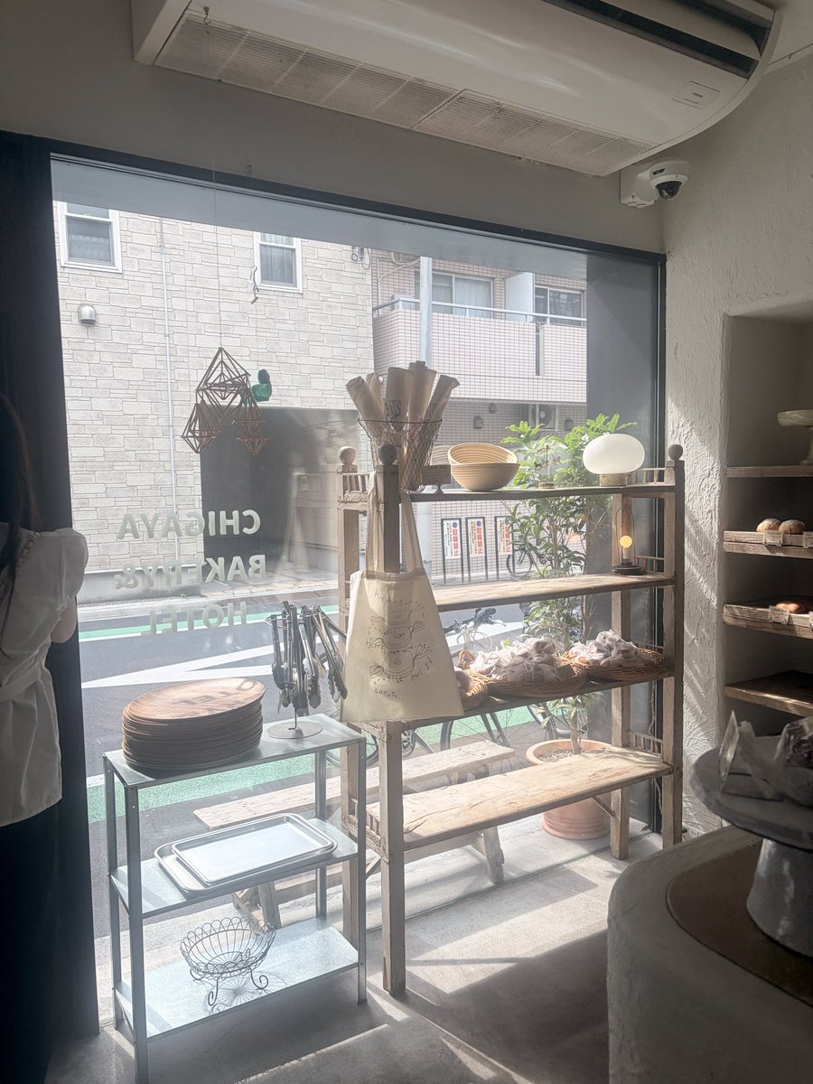 tzlgnu's tweet photo. 蔵前のカフェで控えめなオタ活☕ https://t.co/vFTy29LBgC