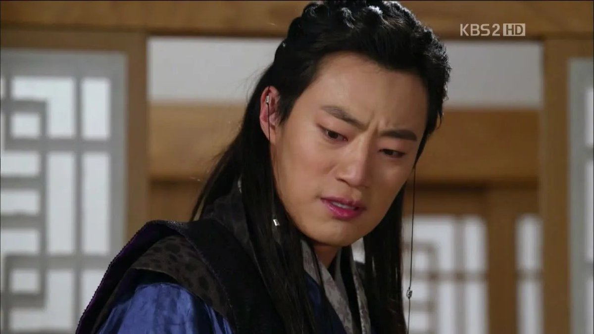 heejoonstar's tweet photo. one actor, four favorite roles https://t.co/8ymjkzUegB