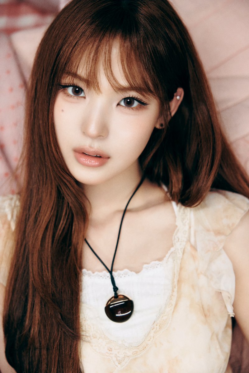 izna_offcl_jp's tweet photo. Concept Photo
MAI

izna JAPAN 1st MINI ALBUM
『HANDLE WITH CARE』
2026.09.02 Release

💿Pre-add/Pre-save
https://t.co/6Z5J7dEKum

#izna
#MAI #マイ
#izna_JAPANDEBUT 
#HANDLEWITHCARE #izna_HANDLEWITHCARE https://t.co/Bn4EWk7fx0