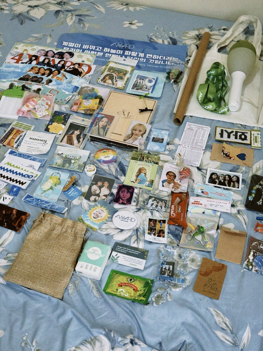 LMRPLC's tweet photo. Huge thank you to all my fellow Moos who gave me freebies on concert day! 🥹💚 Especially to those who let me pick my bias even though it was supposed to be random! 🫶🏻 Every freebie, big or small, truly made my heart full. Mentioned or not, thank you so much! 💚

#MAMAMOO4WARD https://t.co/sQfTrjv9Qp