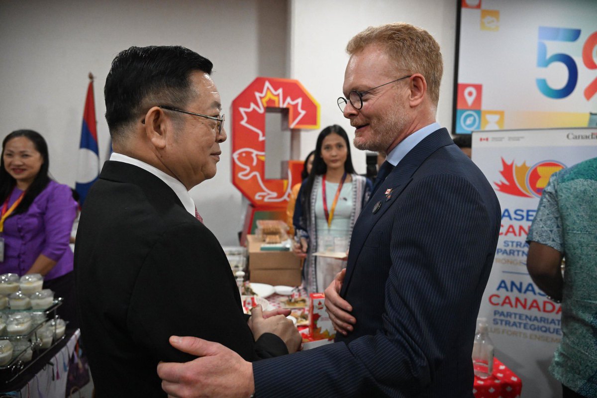 CanadaASEAN's tweet photo. Celebrating the 59th ASEAN Day at ASEAN Headquarters! 🎉

Chargé d’affaires Reynolds Lauer had the pleasure of welcoming Secretary-General of @ASEAN Dr. Kao Kim Hourn to the Canada booth for a taste of Canada🇨🇦

#ASEAN59

Photo 2 - credit: ASEAN. https://t.co/2sN8VTZGhA