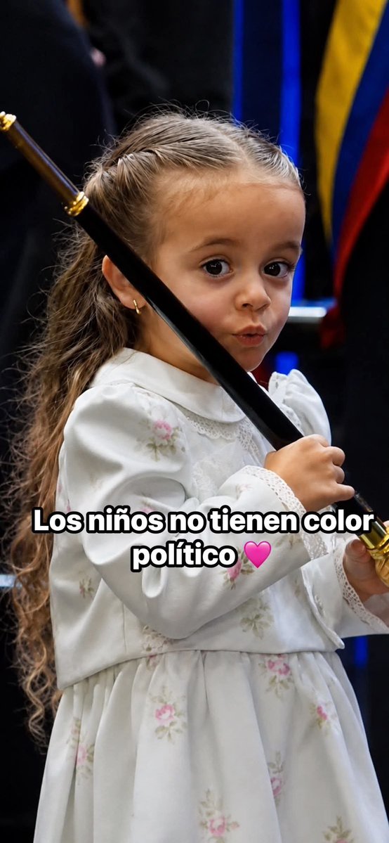 ValenciaGermanC's tweet photo. Señores petristas y toda esa subdivisión tóxica que los escalafona: Líderes y senadores del @PactoHistorico, "influencer", seudoperiodistas, cómicos de medio pelo, bodegas digitales, chirretes civiles y vándalos de la primera línea: 

Los niños no tienen color político, no sean tan cobardes , gran hijueputas!!
Hagan oposición real, con debate, dejenerados de poca monta, que solo pueden atacar en redes a una niña que no conoce la maldad del ser humano aún. 

Después se quejan de porque los atacan, disculpen el vocabulario, los que me leen, pero en serio que el Petrismo los ha vuelto unas "garsofias, coscorrias, de lo más hp canallas que puedan haber".