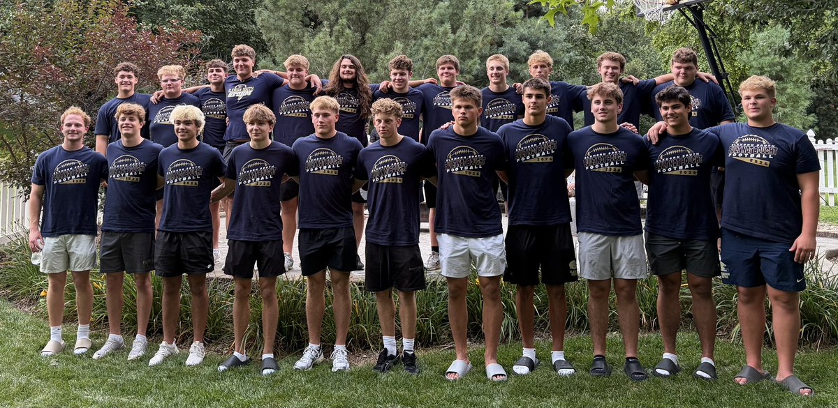 ElkhornSouthFB's tweet photo. 2026 Senior BBQ

#BuiltNotBought #RollStorm
🏈⚡️ https://t.co/orvgV0BMjO
