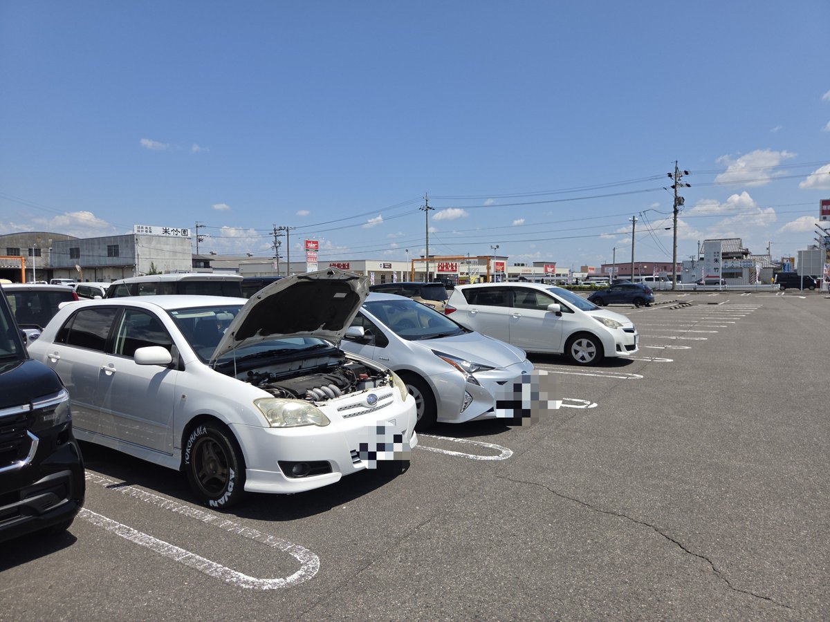 kawamu7409's tweet photo. パチ屋の駐車場でバッテリー上がって死 https://t.co/WEU5Q9xbnl