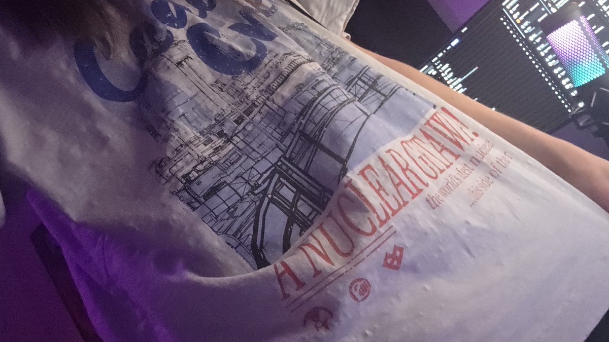 emoweebloser's tweet photo. this shirt is rly comfortable and cool https://t.co/WycdOGYjsg