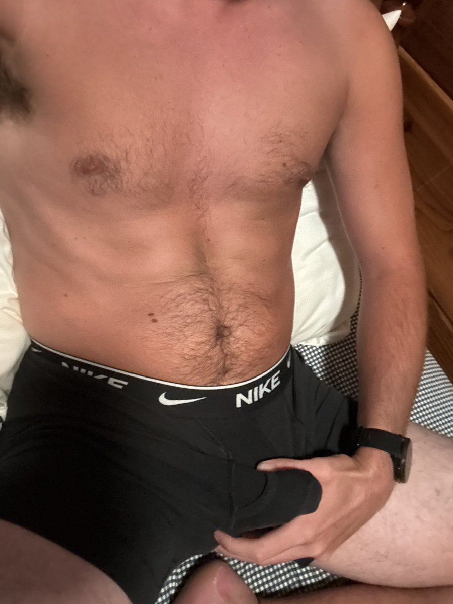 collegeLboy's tweet photo. I’m horny af too https://t.co/KMyeT1YAjw